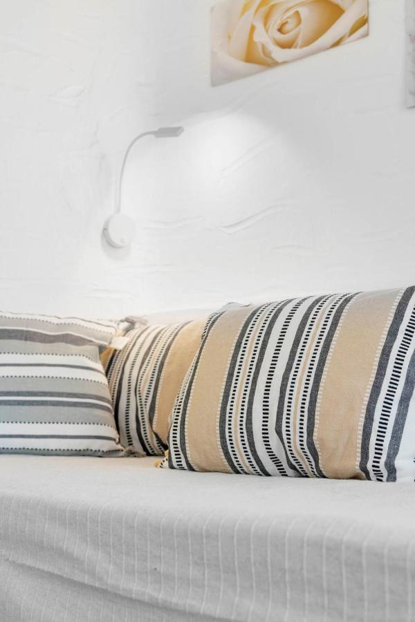 Endless Blue From Syros - Megas Gialos Resort - Suite 1 Экстерьер фото